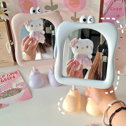 Cute Winky Eye Desk Mirror